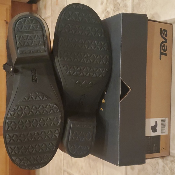 Teva Women's Foxy Waterproof Boot - Picture 2 of 3